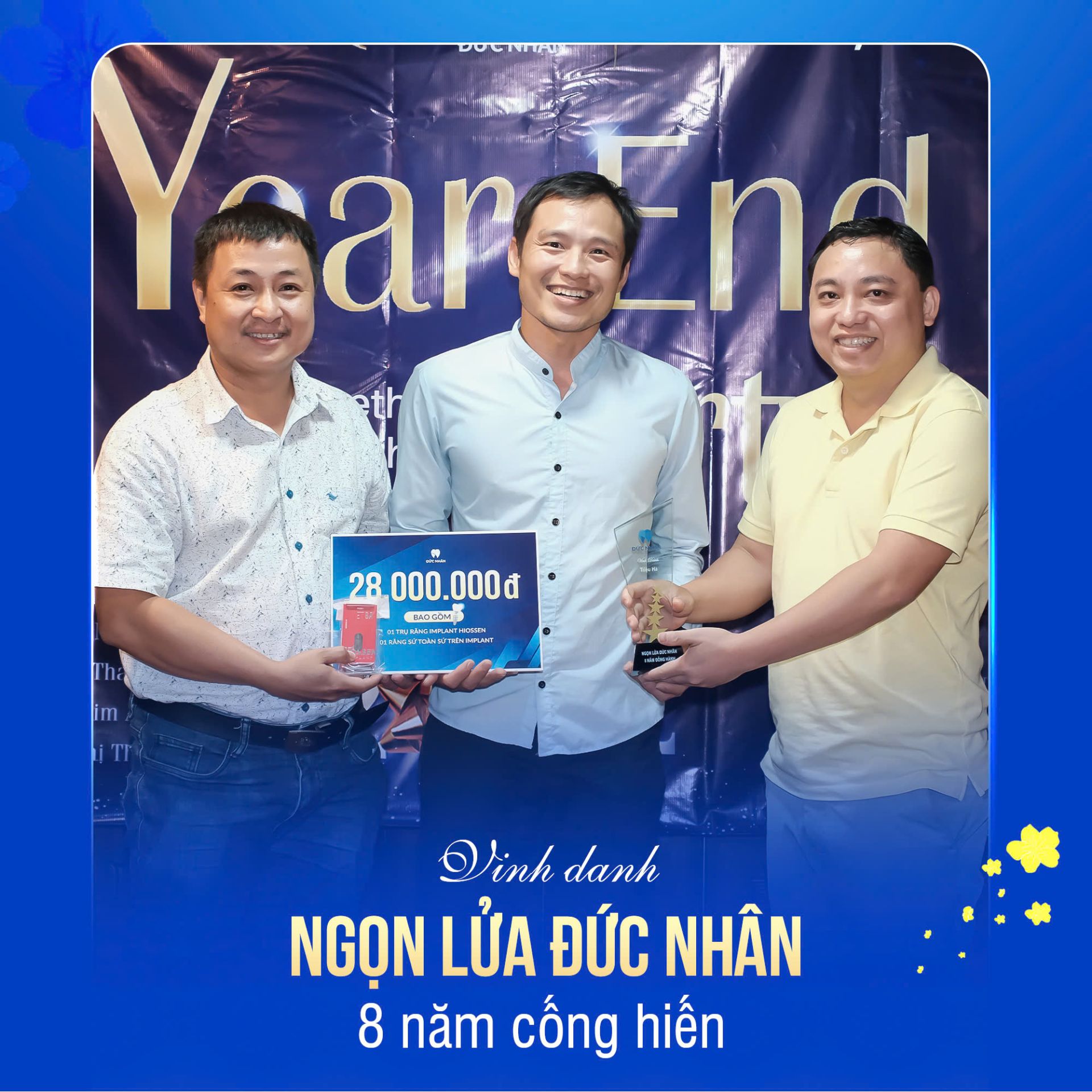 Vinh danh cộng sự xuất sắc tại đêm Year End Party - Nha khoa Đức Nhân